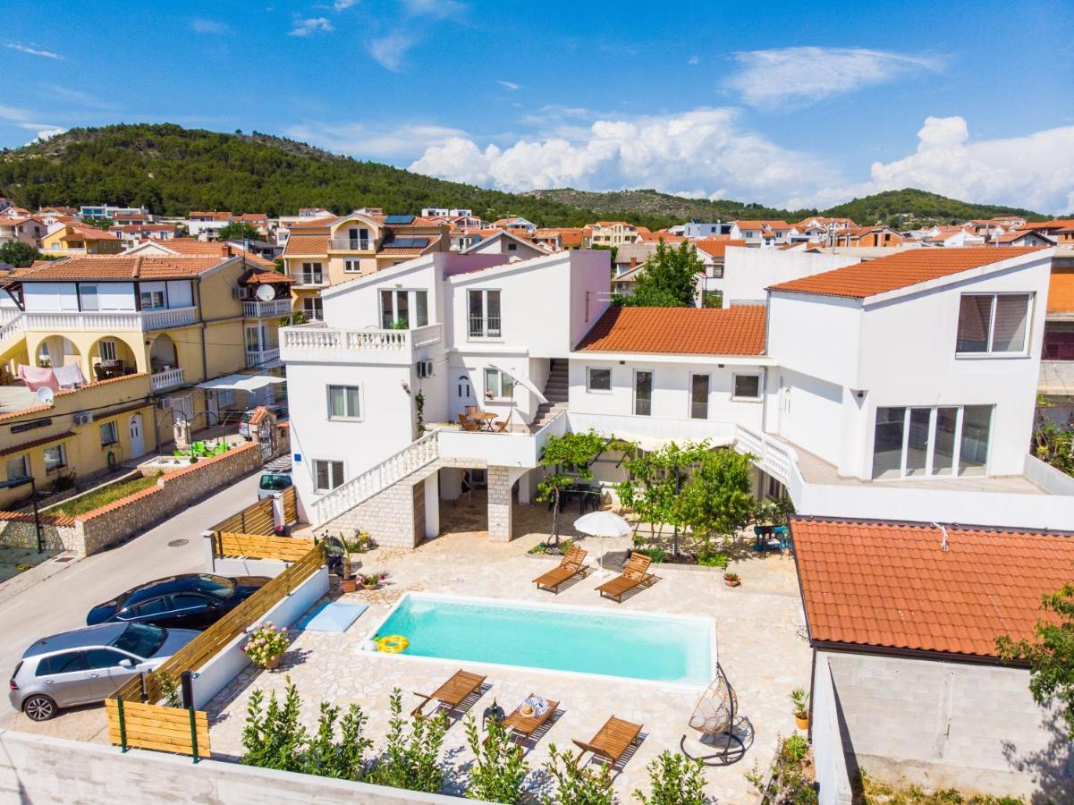 Apartments Barbara Tribunj  Ngoại thất bức ảnh