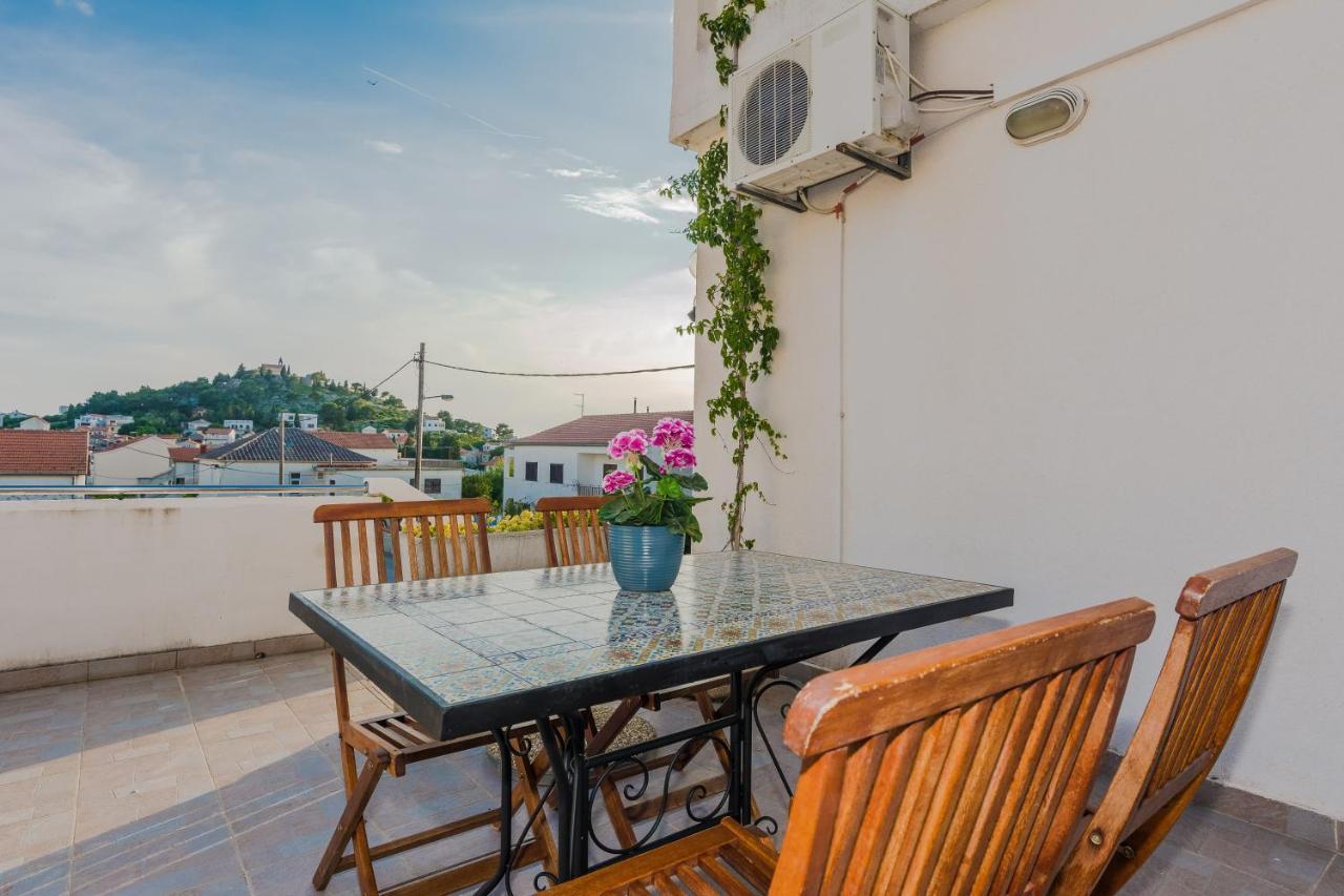 Apartments Barbara Tribunj  Ngoại thất bức ảnh