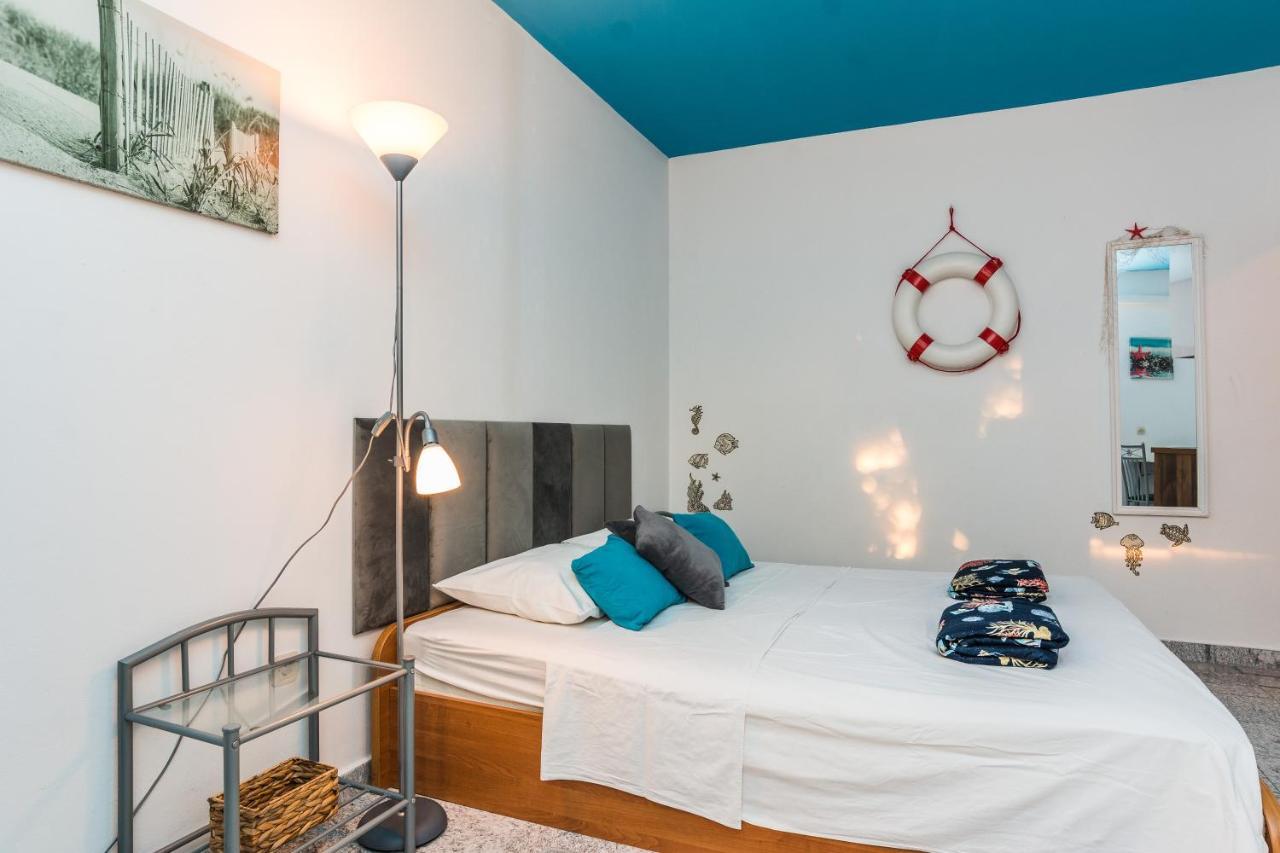 Apartments Barbara Tribunj  Ngoại thất bức ảnh